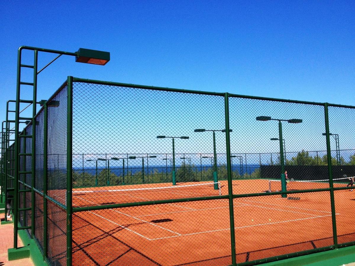 Korineum Golf & Beach Resort Agios Georgios  Екстер'єр фото