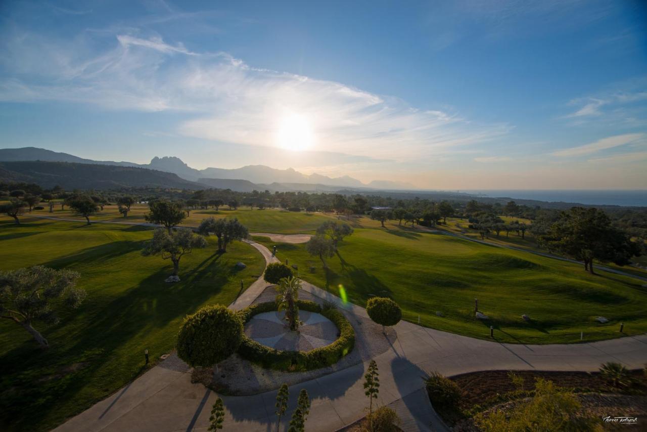 Korineum Golf & Beach Resort Agios Georgios  Екстер'єр фото